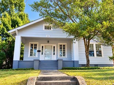 215 Pierce Ave