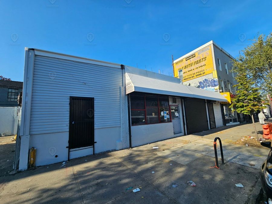 4,000 SF | 1709 Webster Ave | Built-Out Restaurant Space with Parking Lot for Lease