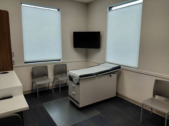 Medical Office Condo FOR SALE / LEASE