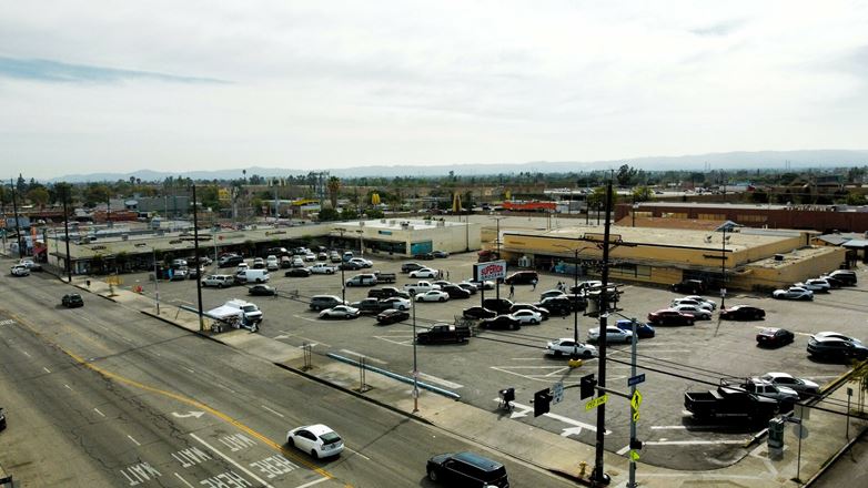 PACOIMA SHOPPING CENTER
