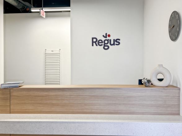Regus - Medley - 72nd Ave