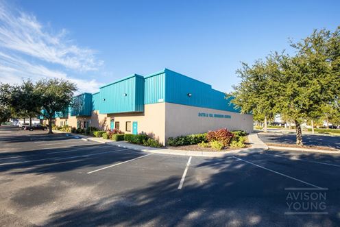 34th & Val Business Center