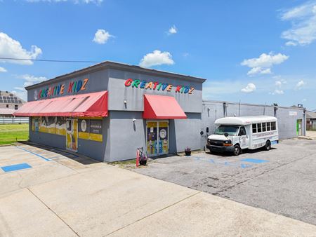 Retail space for Sale at 2141 Barataria Blvd in Marrero