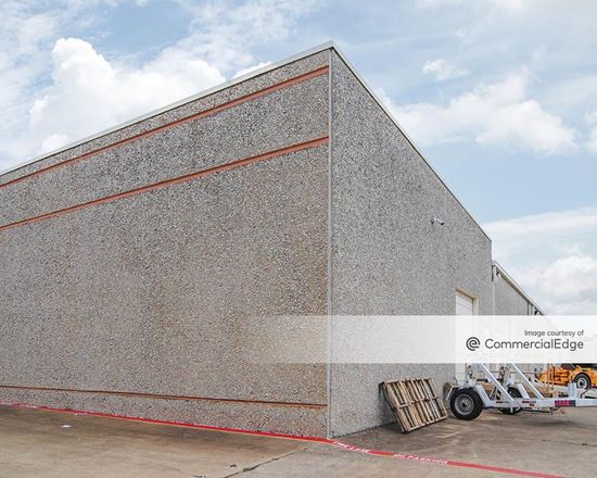 Collins Boulevard Service Center