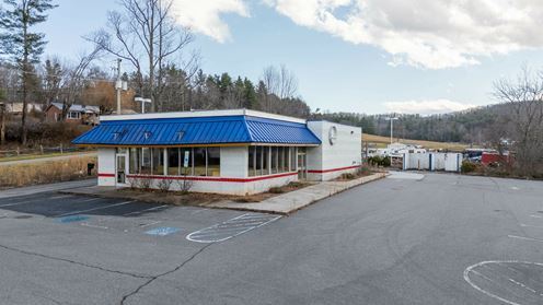 Freestanding Drive-Thru Restaurant Building in Spruce Pine, NC