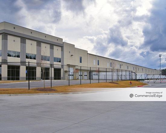 Majestic Airport Center III - Building 4 - 6705 Oakley Industrial Blvd, Union  City, GA | industrial Building