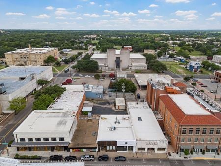 Photo of commercial space at 719 Washington Ave in Waco