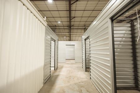 Photo of commercial space at 4001 W OAK ST in PALESTINE