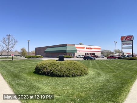 Retail space for Rent at 1055 Linden Dr. in Marion