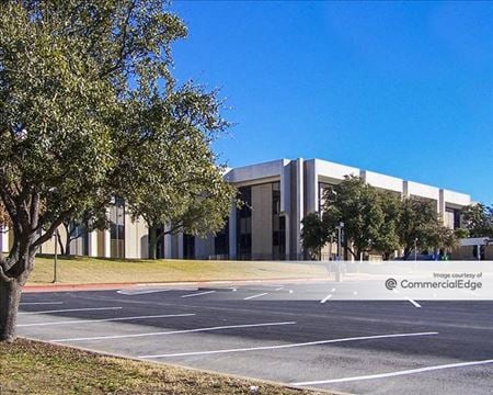 Office space for Rent at 200 West John W. Carpenter Fwy in Irving