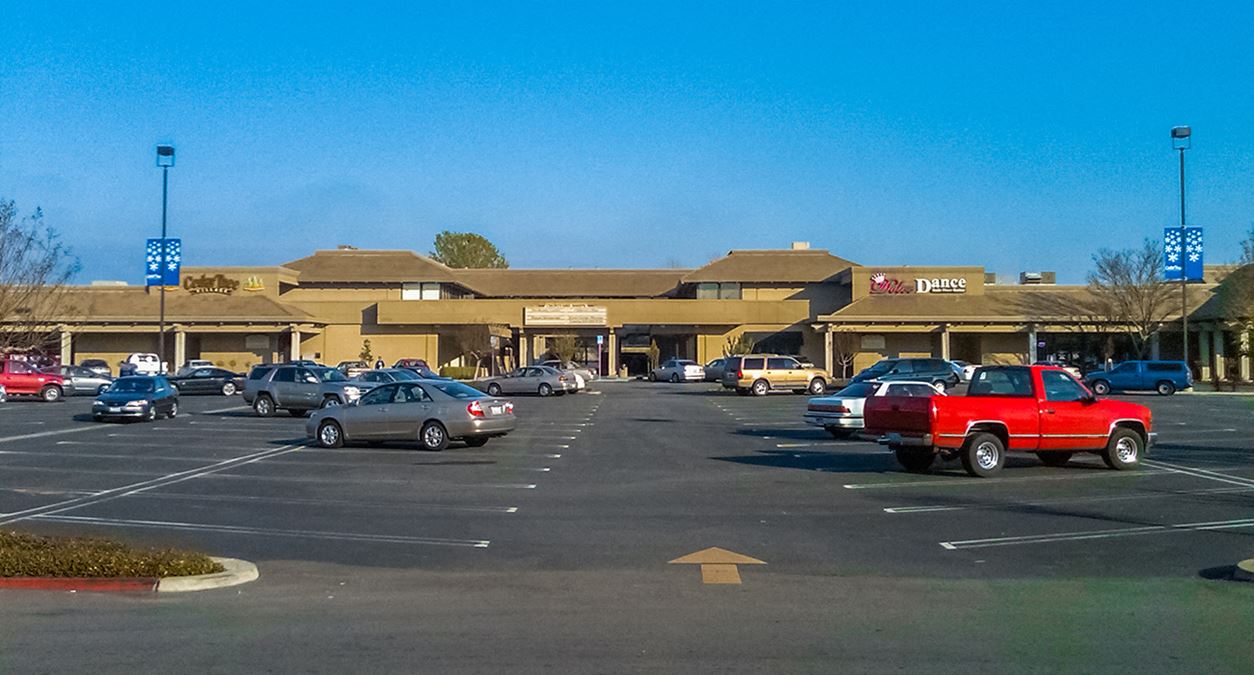 Cedar Tree Village 67026716 N. Cedar Avenue, Fresno, CA