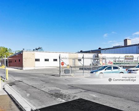 Industrial space for Rent at 400 Walnut Avenue in Bronx