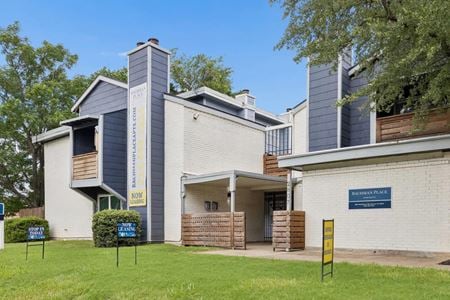 Multi-Family space for Sale at 2807 Bachman Dr in Dallas
