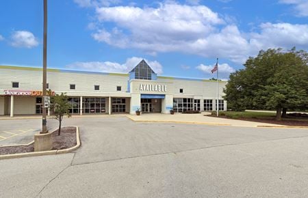 Retail space for Rent at 1000 South Rohlwing Road in Lombard