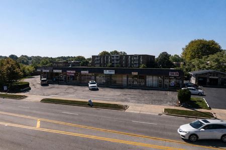 Retail space for Rent at 805-813 W. Rand Rd.  in Arlington Heights