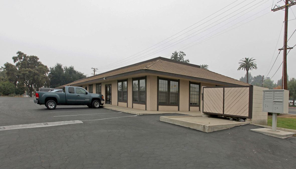 Suites Available in Freestanding Commercial Office Building - Porterville, CA