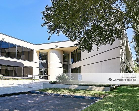 Woodchase Building II