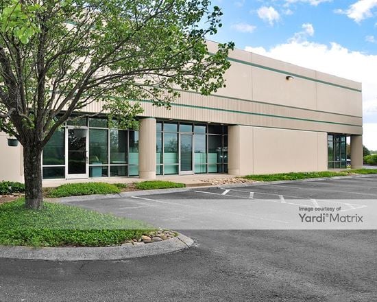 Airpark Business Center - Building 900
