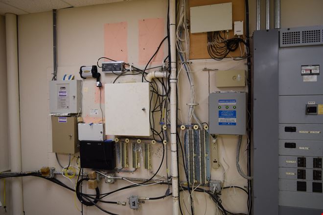 Vacant Former Dialysis Clinic: Investment Opportunity