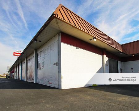 Retail space for Rent at 230 North Dupont Hwy in New Castle