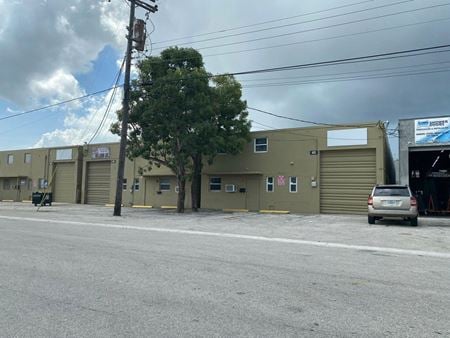 Photo of commercial space at 569 West 28th Street, in Hialeah