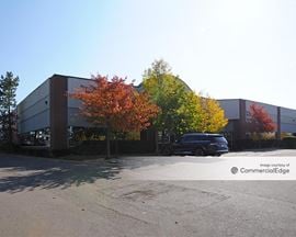 700-810 Welch Rd.