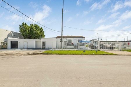 Industrial space for Sale at 3705 Northwest 35th Avenue in Miami