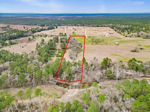 Permitted water well for 23 million gallons a yr.- Unrestricted Oppt: 9 Acres