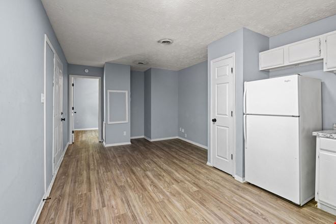 5211 Pocahontas Dr