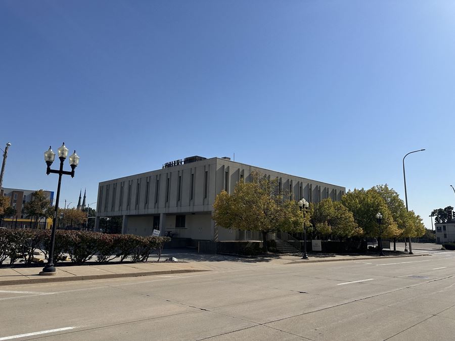 606 W. Fayette Street, Peoria, IL 61603