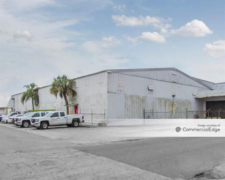Photo of commercial space at 205 NW 2nd Street in Mulberry
