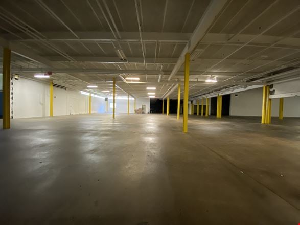 41,235 SF & 30,900 SF Industrial Spaces for Lease