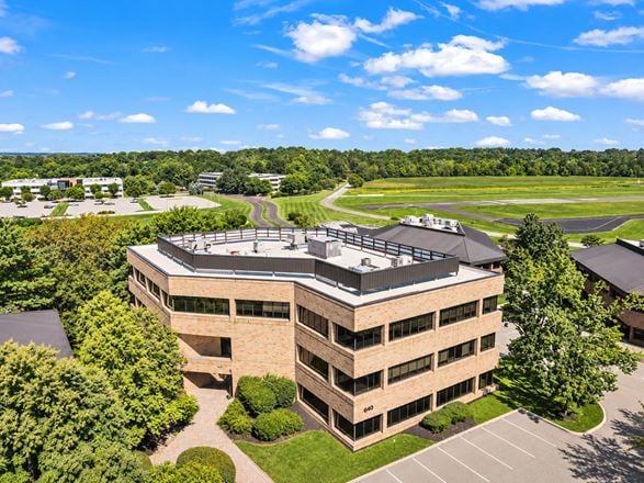 350 sentry pkwy #640