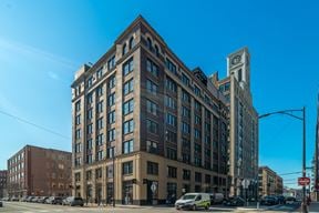 833 W. Jackson
