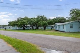 Live Oak Cottages