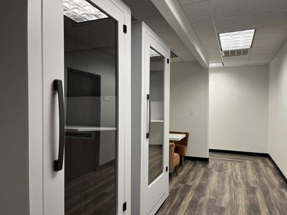 Beach Walk Office Suites - Beach Walk Coworking & Office Space