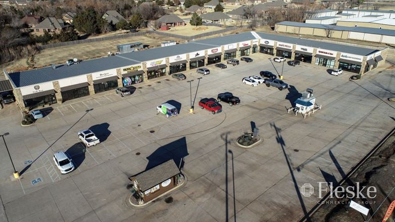 121 E Waterloo Rd - Market at Cedar Lake