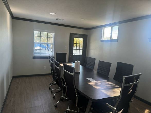 For Sale | Single-Tenant Flex Office | North Houston / Hardy Corridor