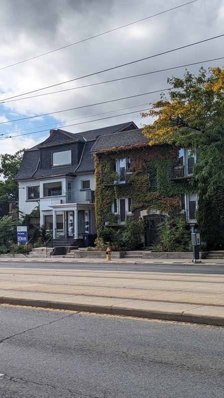 Office space for Rent at 596 St. Clair Avenue West in Toronto