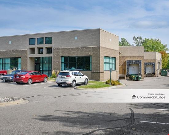 Prairie Oaks Corporate Center