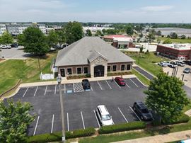 3320 Springhill Dr