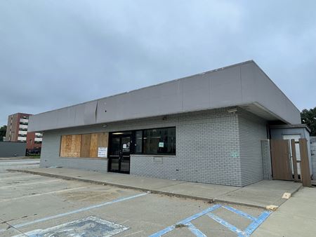 Photo of commercial space at 601 N Neil St in Champaign