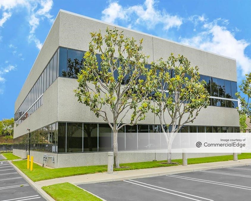 Placentia Office Park - 701 & 711 Kimberly Avenue