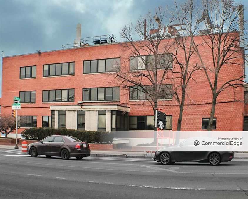 Pennovation Works Lab & Office Buildings 3401 Grays Ferry Avenue