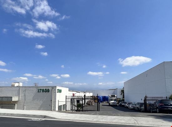 17939 Rowland St.