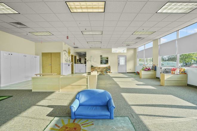 445 Willard Ave
