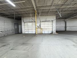100 W Laura Dr