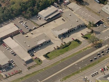 Retail space for Rent at 3747 Government Boulevard in Mobile