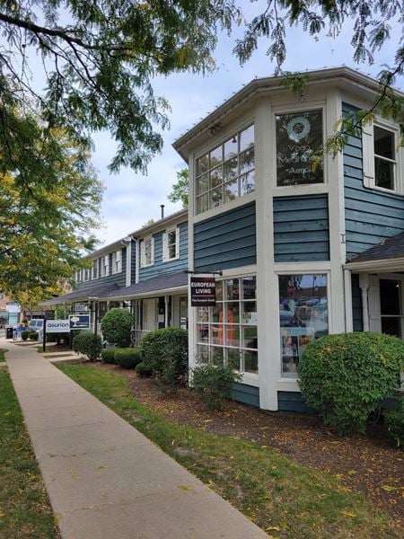Retail space for Rent at 116-124 S. Webster in Naperville