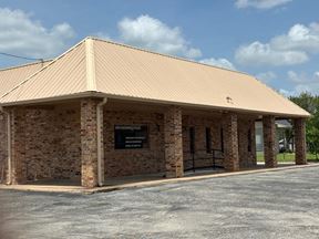 1803 Greenfield Plaza 